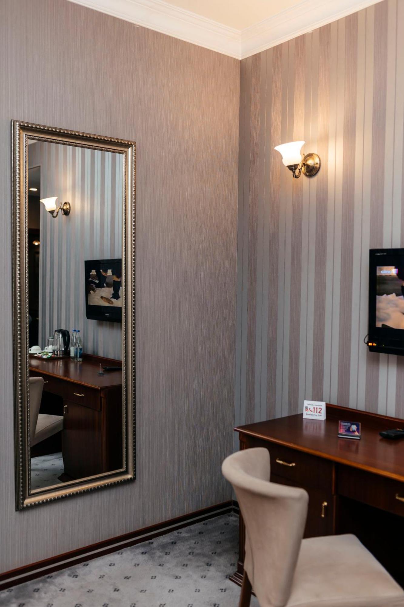 Capitol Hotel Баку Экстерьер фото