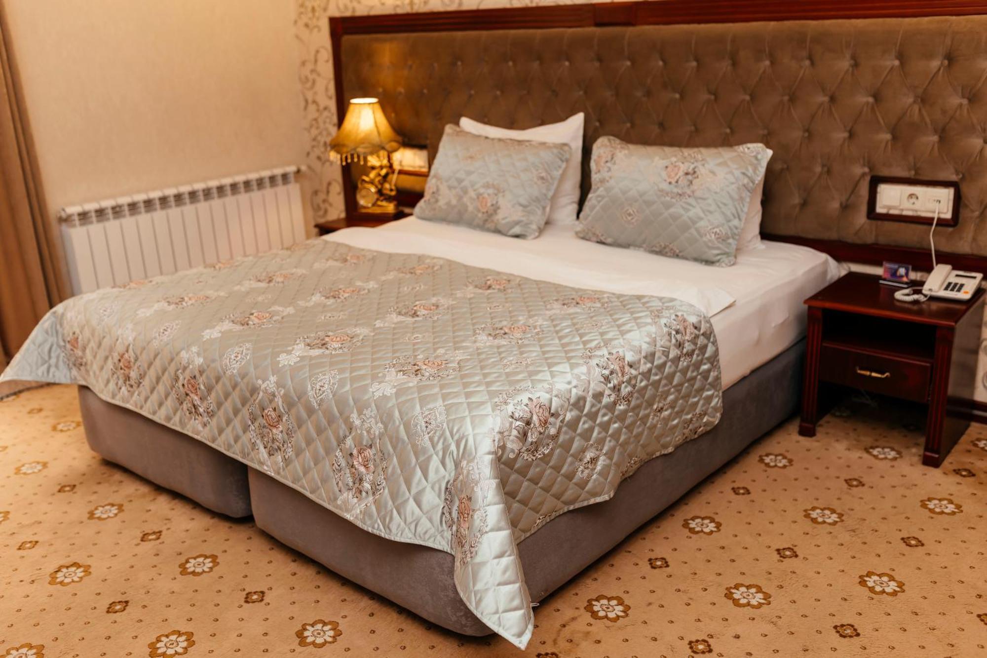 Capitol Hotel Баку Экстерьер фото