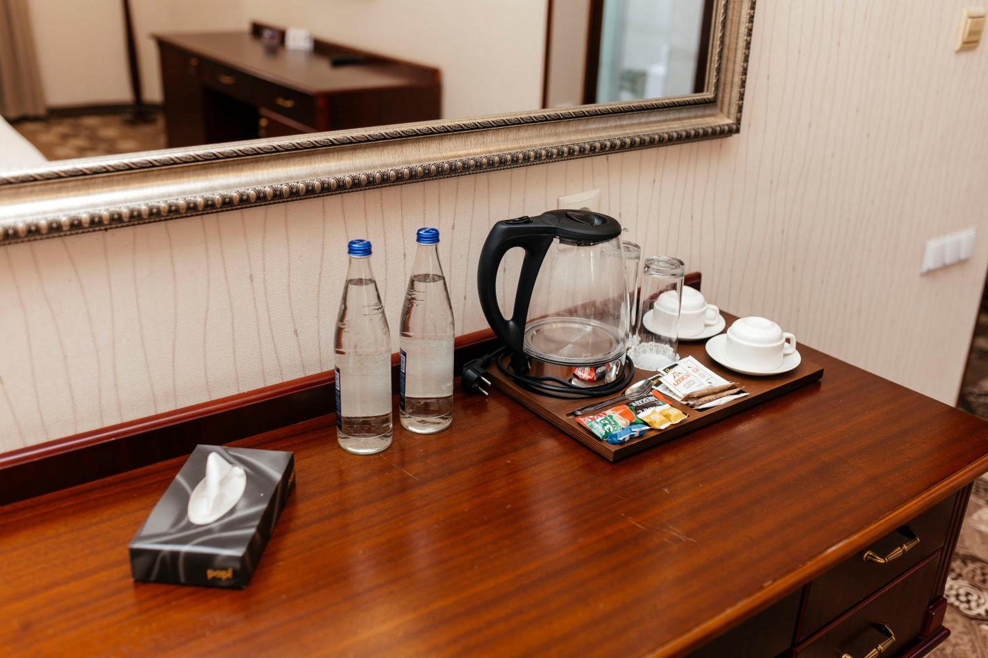Capitol Hotel Баку Экстерьер фото